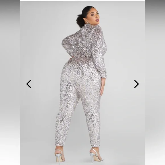 Awesome sequin catsuit. Stunning! - Picture 2 of 8